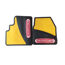 TAPETE DE CAMION PARA FREIGHTLINER  PILOTO/COPILOTO AMARILLO