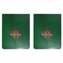 LODERA DE HULE C/EMBLEMA ROMBO P/INTERNATIONAL FV 24 X 30 VERDE