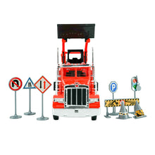 TRACTOCAMION PETER 379 PLATAFORMA PLANA C/CARGADOR DE ORUGAS KUBOTA ESCALA 1:32